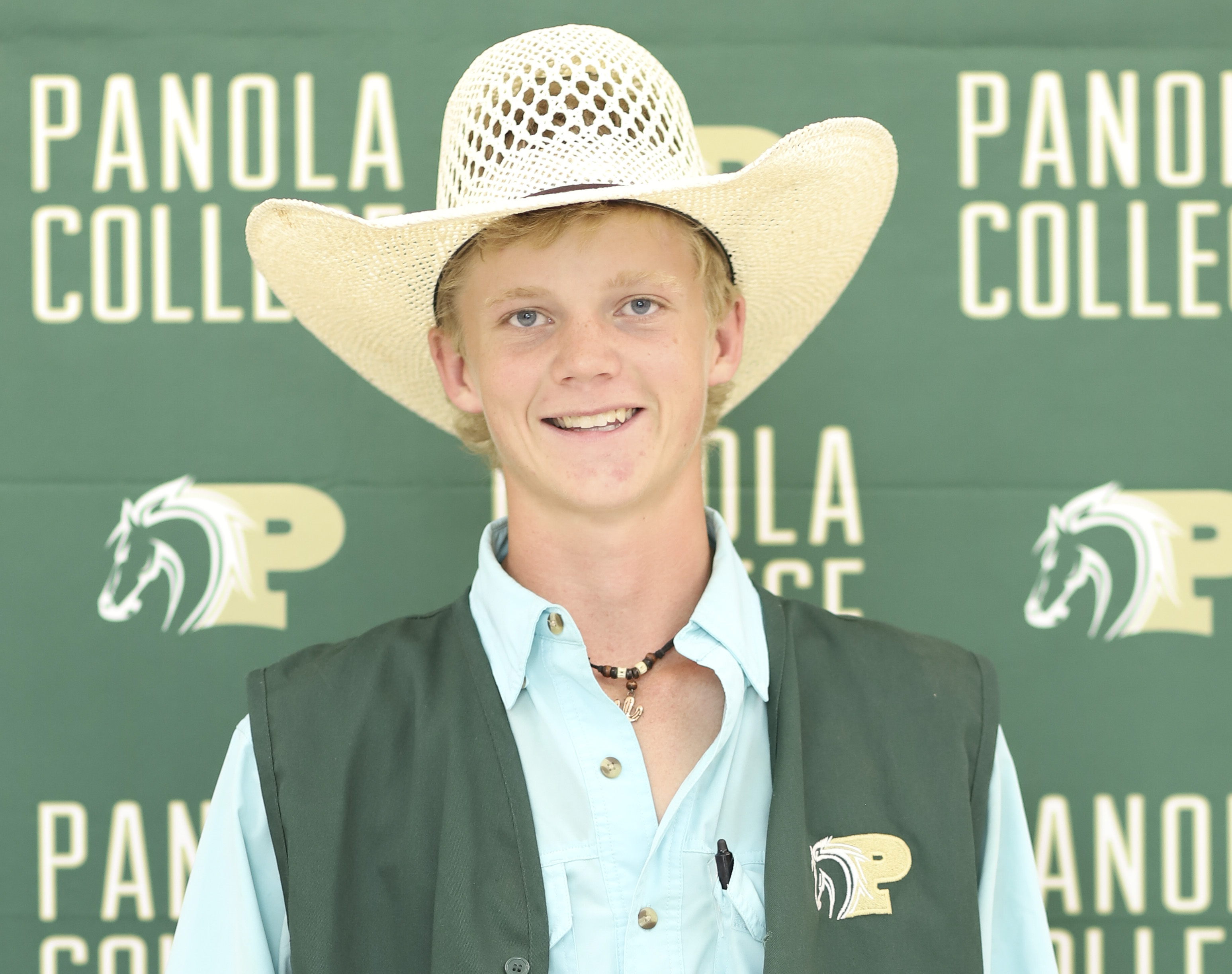 Ryder DIllard rodeo headshot