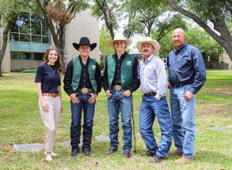 rodeo students