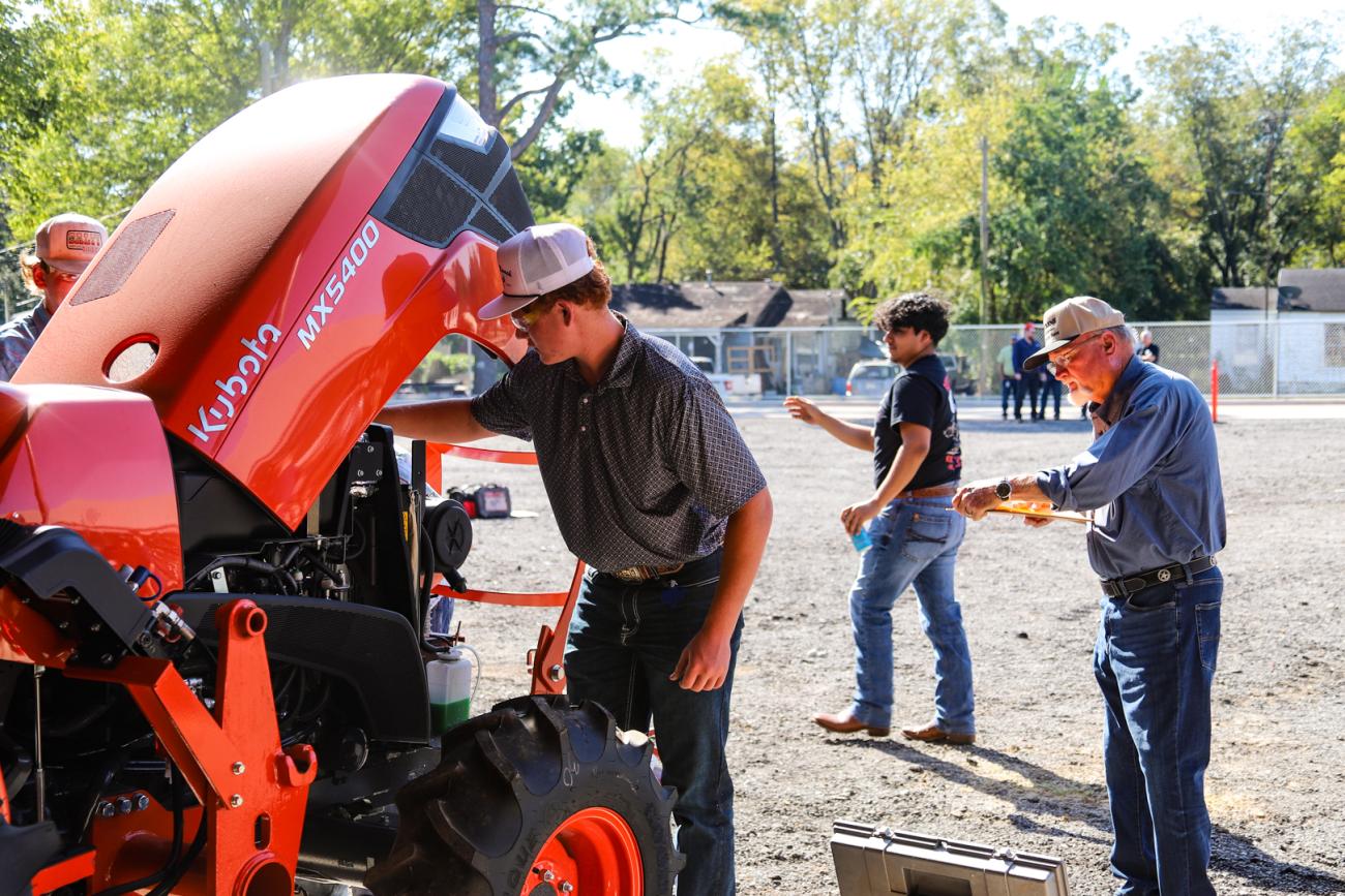 Tractor Technician Contest